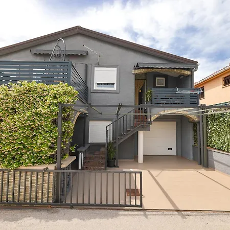 Apartment Porta Via